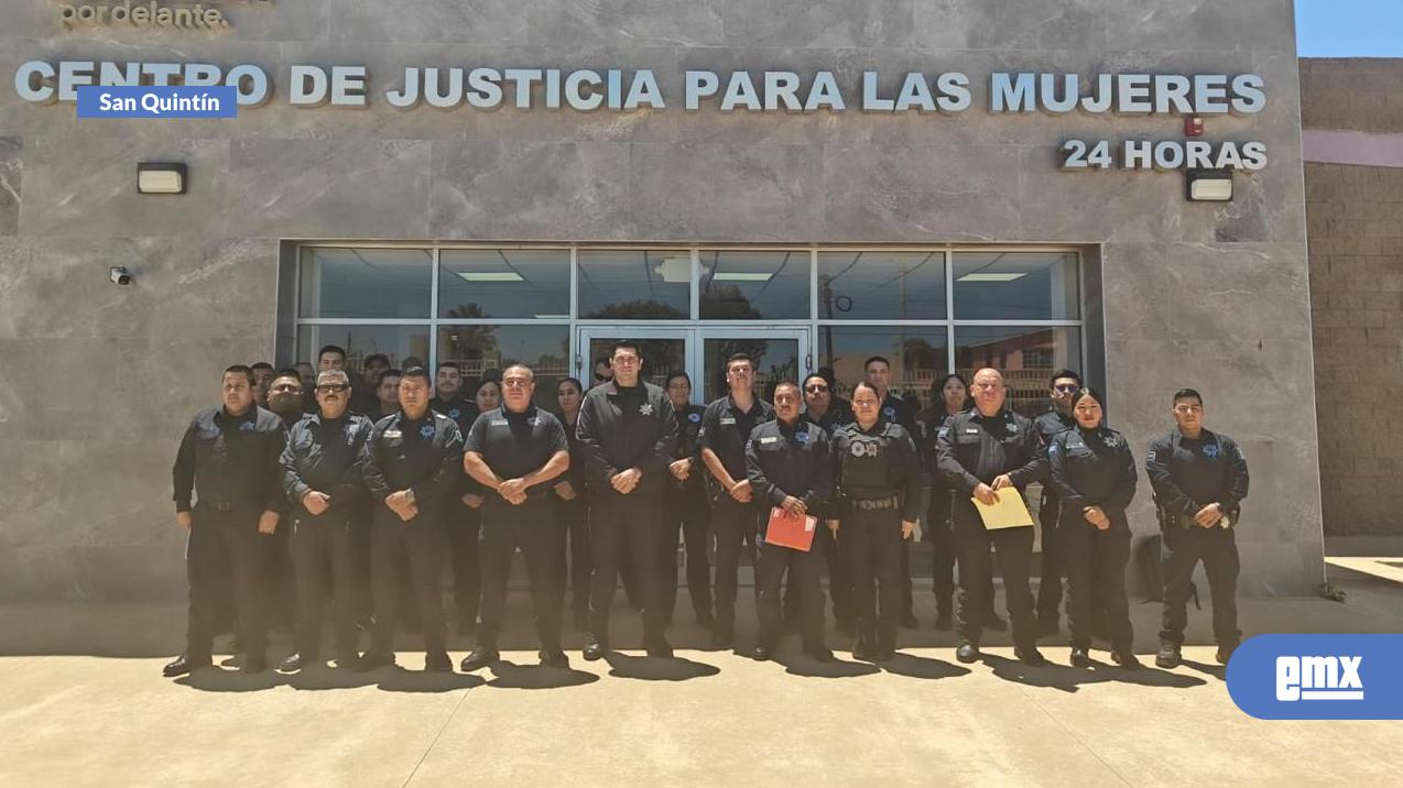 EMX-Capacita-SSCBC-a-policías-de-San-Quintín-para-revisiones-en-escuelas