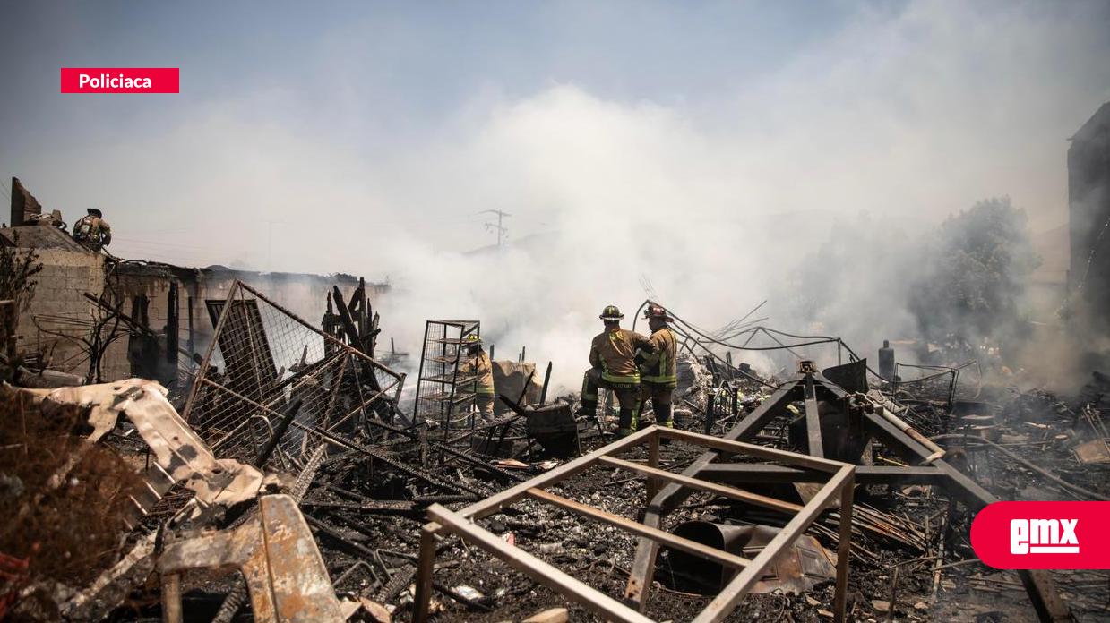 EMX-Incendio consume cinco viviendas en la colonia El Trabajo; familias lo pierden todo 