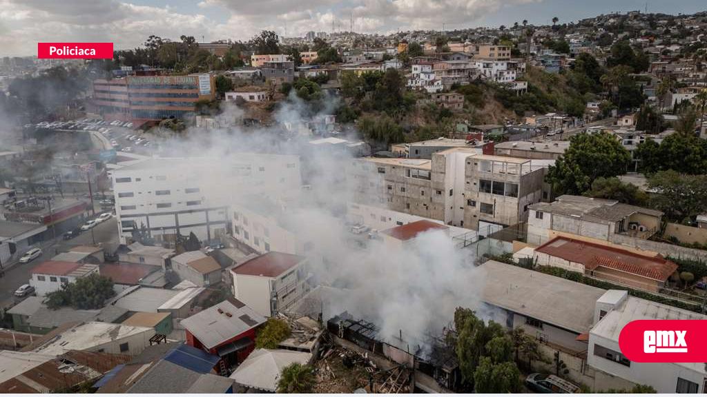 EMX-Incendio-consume-vivienda-en-la-colonia-Castillo