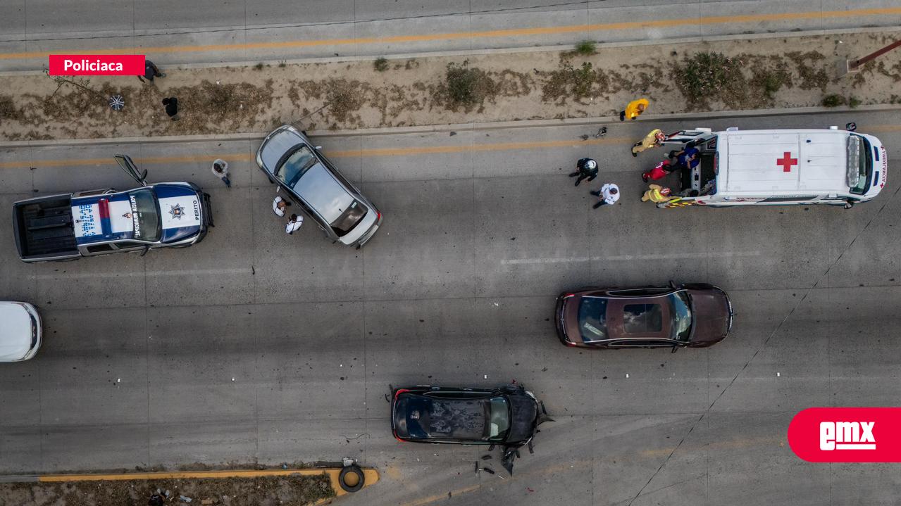 EMX-Accidente-múltiple-en-avenida-Internacional-involucra-a-patrulla-de-Tránsito