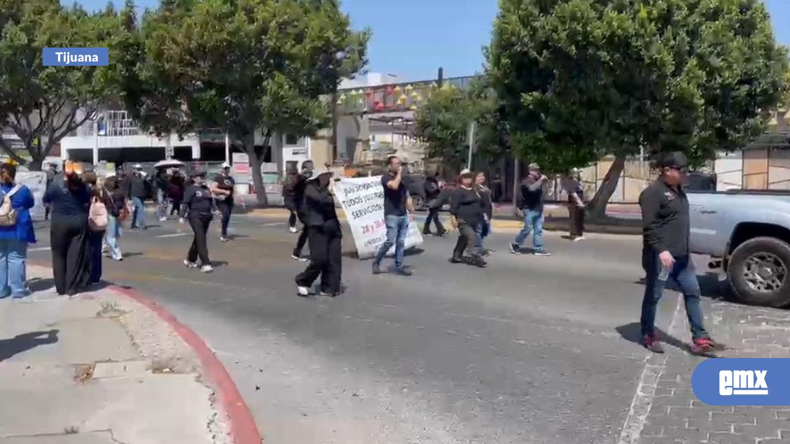 EMX-CNTE inicia plantón indefinido en Tijuana y marcha por diversas vialidades
