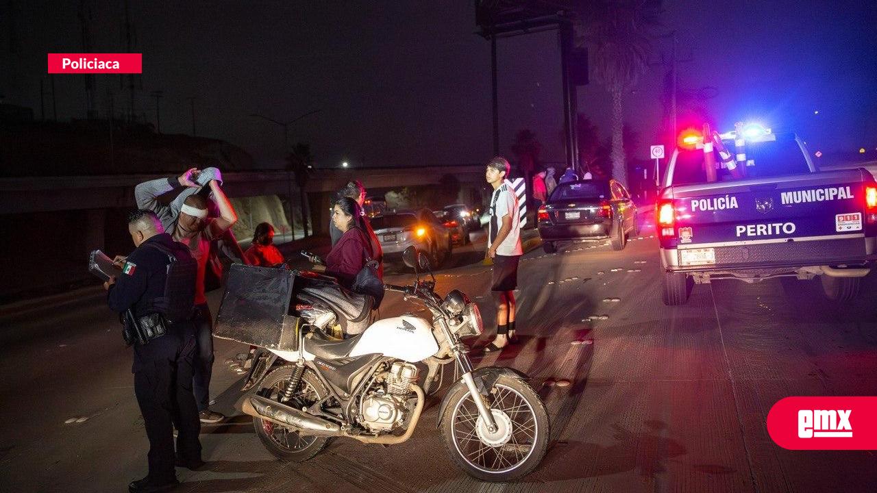 EMX-Repartidor-de-plataforma-sufre-accidente-en-la-entrada-a-Santa-Fe