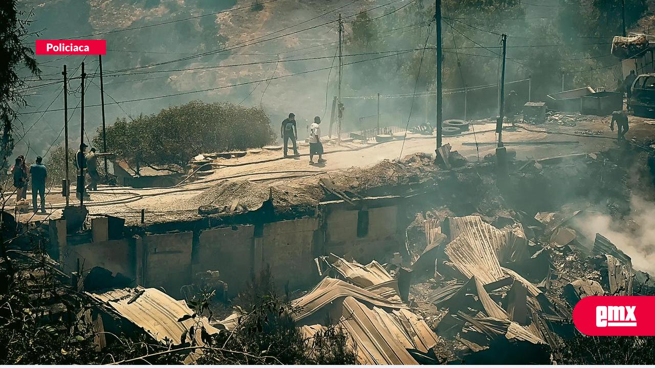 EMX-Incendio-afecta-varias-viviendas-y-un-vehículo-en-la-colonia-Amparo-Sánchez