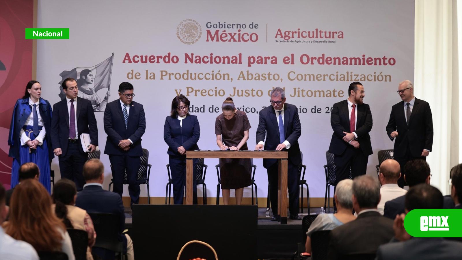 EMX-Sheinbaum-firma-acuerdo-para-garantizar-jitomate-a-precio-justo-y-priorizar-abasto-nacional