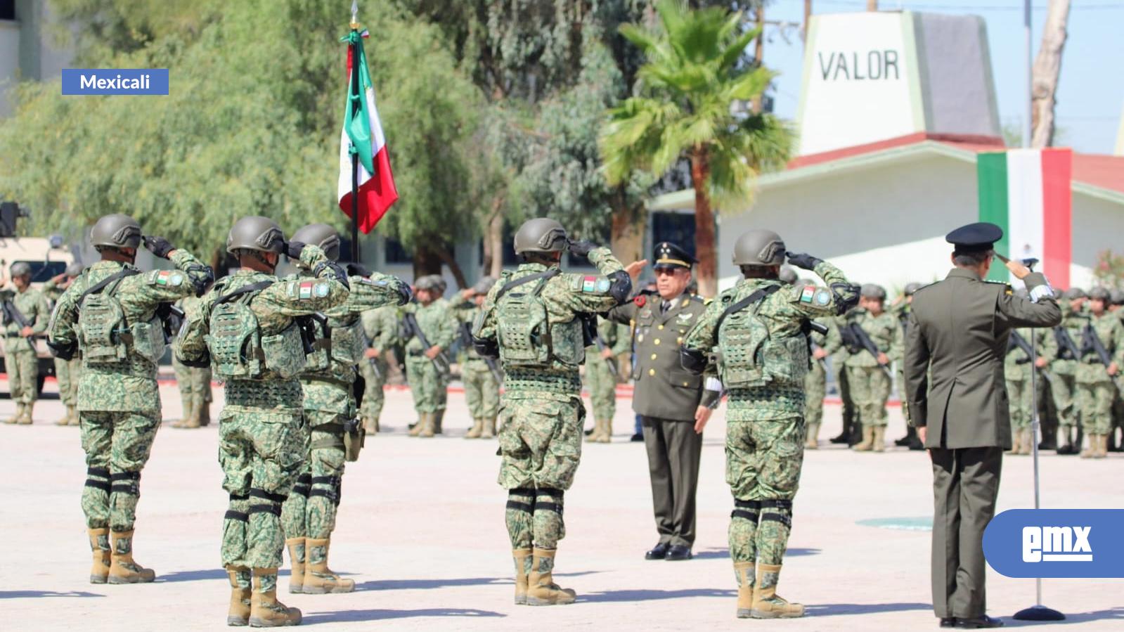 EMX-Gobernadora-acude-a-toma-de-protesta-de-nuevo-comantante-en-Mexicali