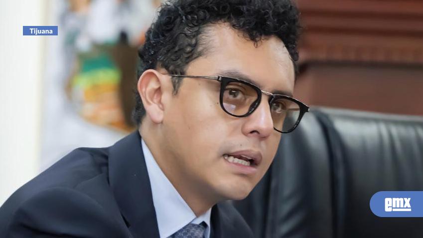 EMX-Va-Eligio-Valencia-contra-desarrolladores-que-dejan-fraccionamientos-inconclusos