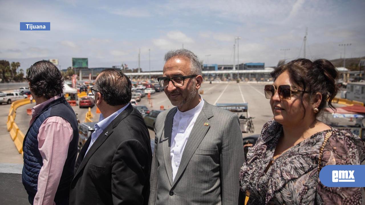 EMX-Embajador-de-Irán-recorre-la-garita-de-San-Ysidro-tras-conferencia-en-CANACO-Tijuana