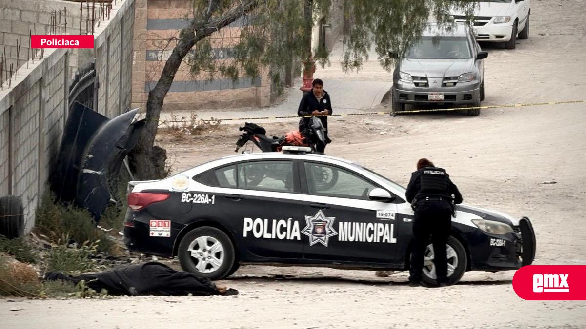 EMX-Localizan-cuerpo-envuelto-en-una-cobija-en-el-Ejido-Francisco-Villa
