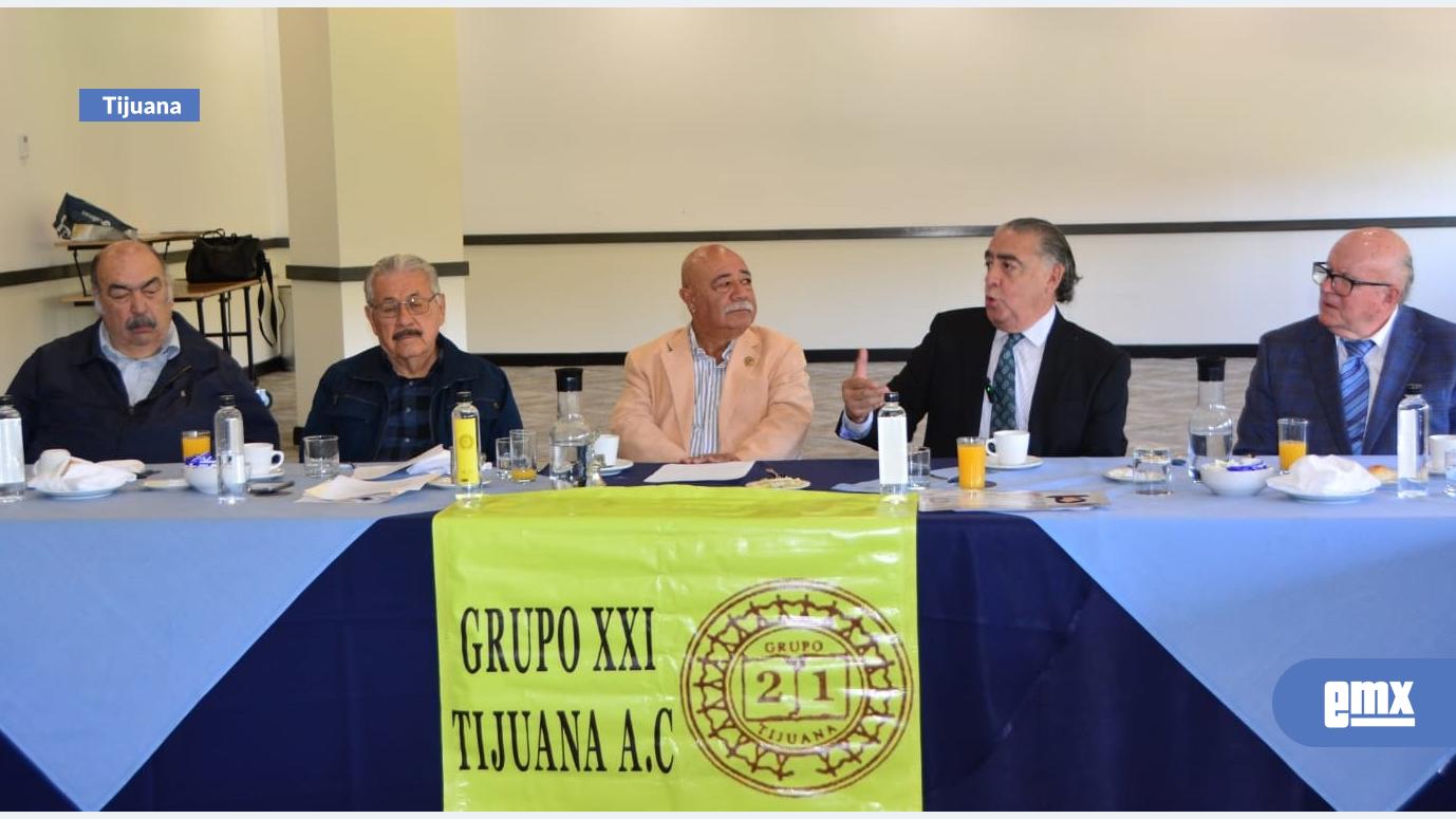 EMX-Presenta-INE-nueva-credencial-para-votar-con-elementos-de-seguridad-y-accesibilidad