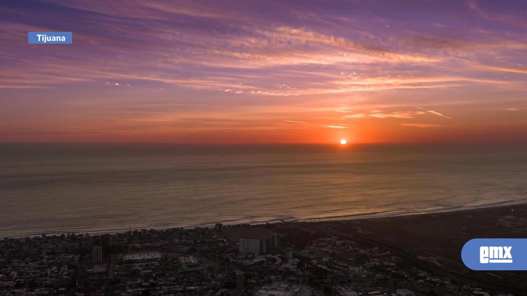 EMX-Colorido-atardecer-se-registró-en-Tijuana