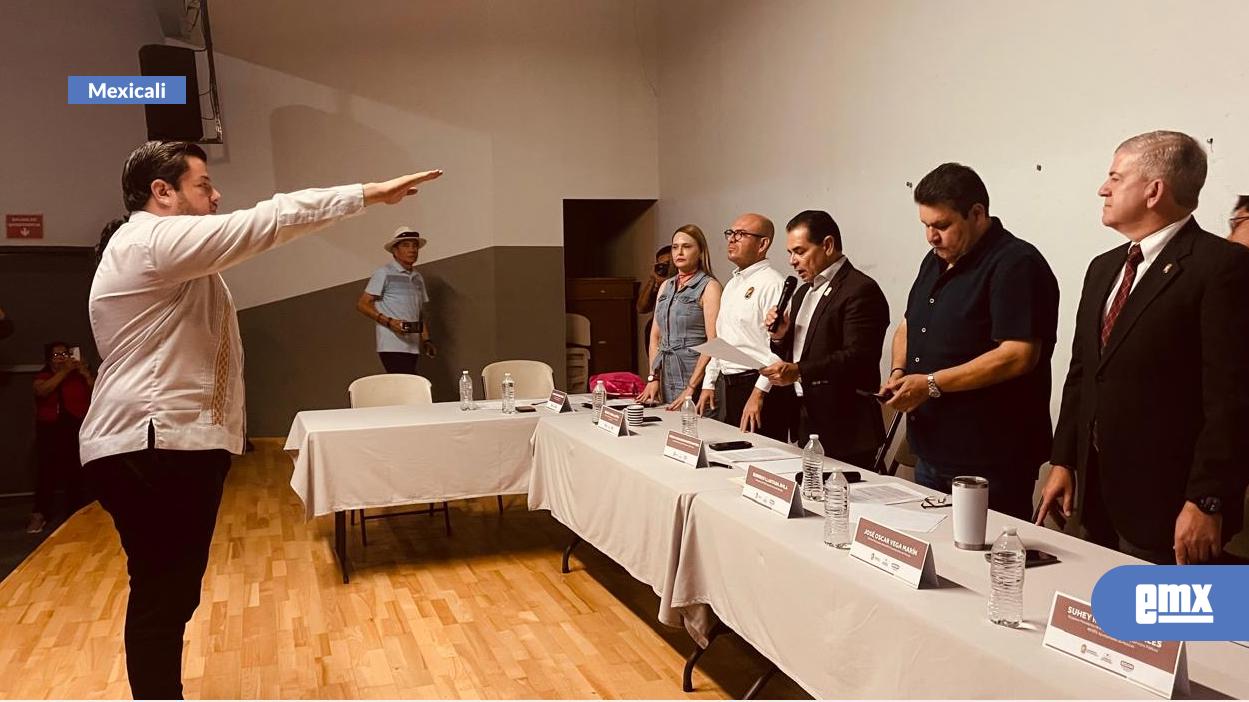 EMX-Toma-protesta-nuevo-director-de-Bisom