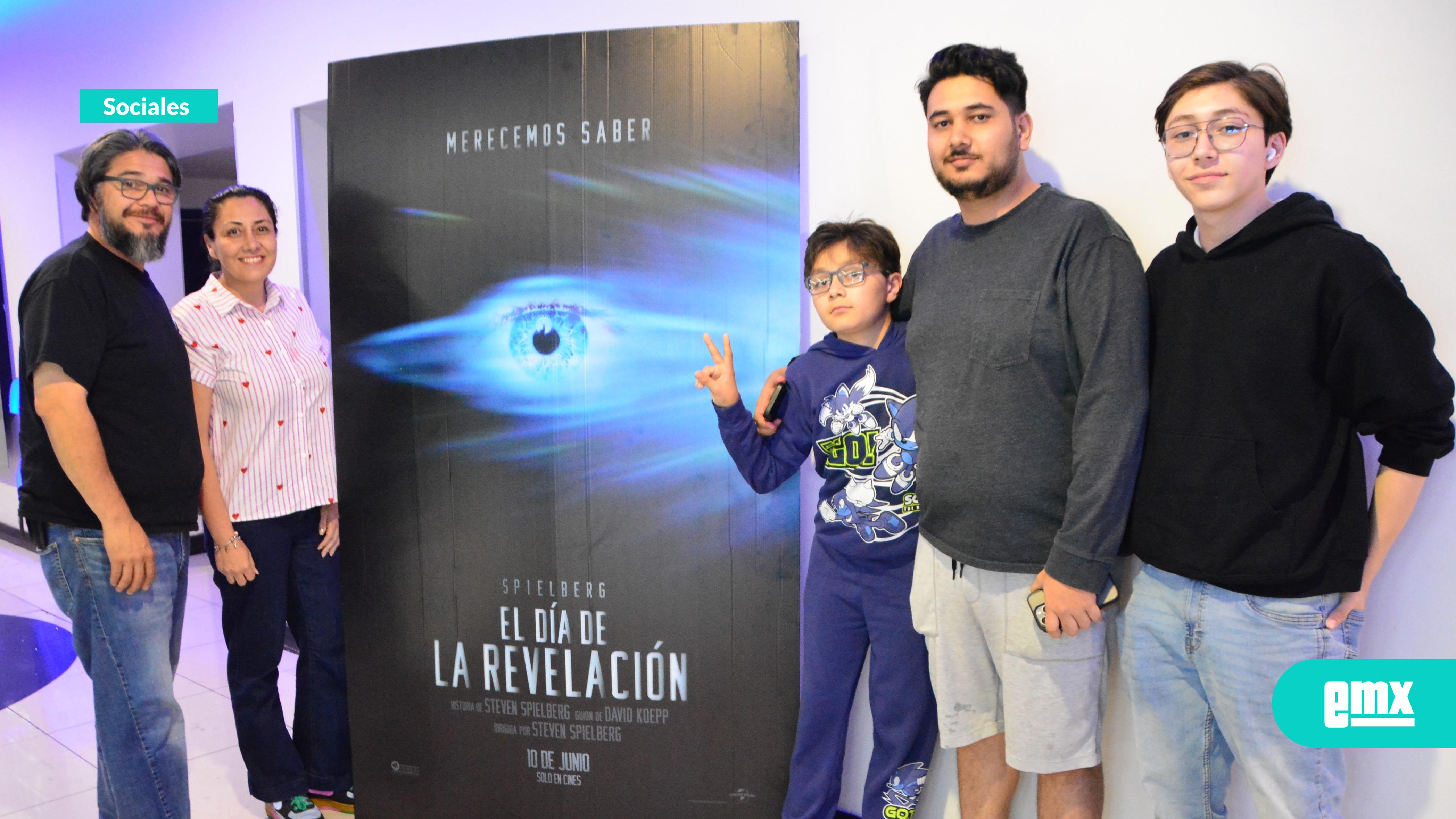 EMX-Sorprende-a-tijuanenses-cinéfilos-estreno-cinematográfico