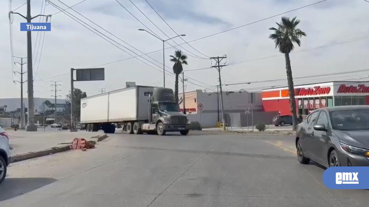 EMX-Advierte-Canacar-alta-tensión-de-choferes-por-bloqueo