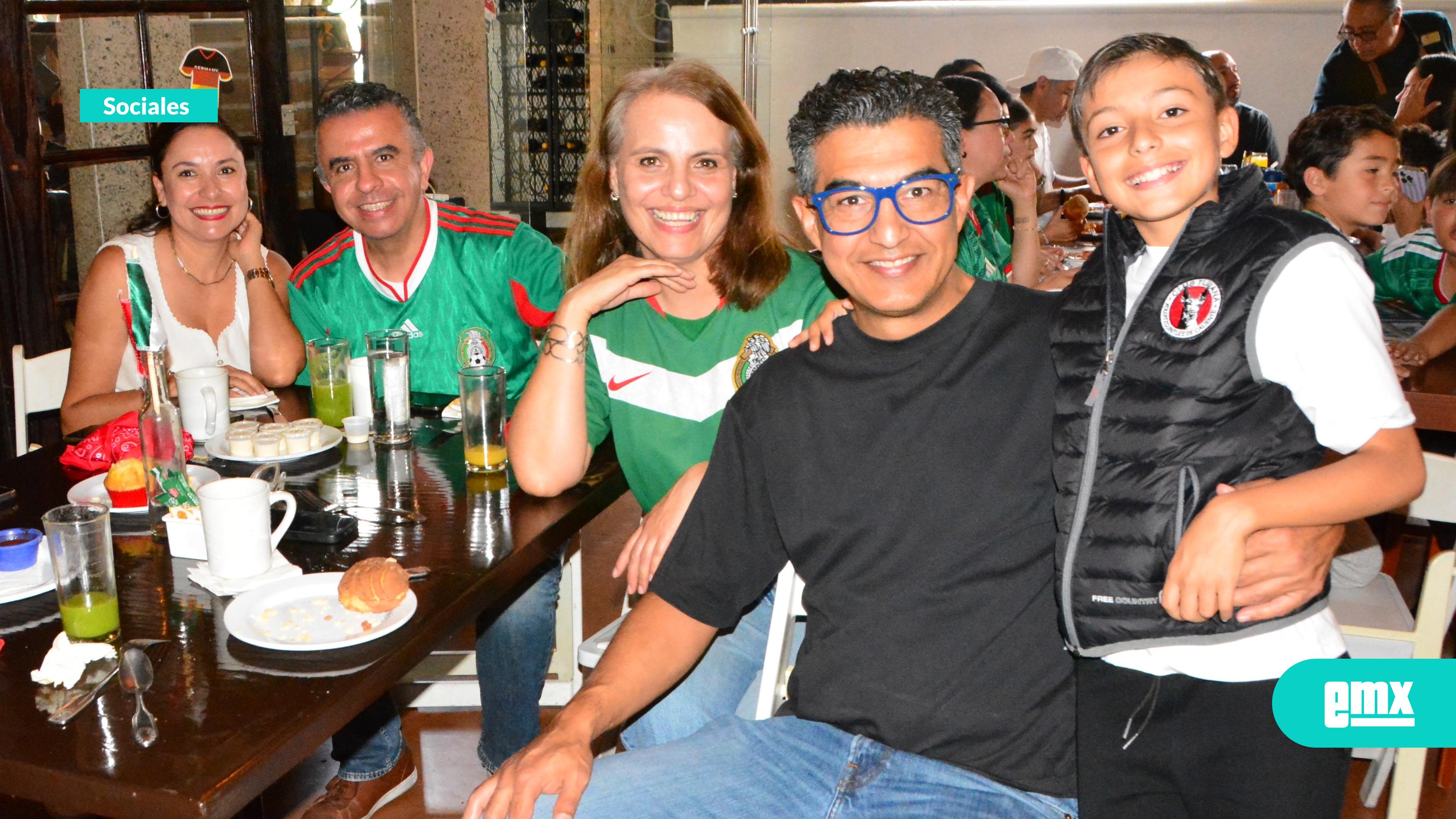 EMX-Festejaron-triunfo-futbolero-con-Creaciones-culinarias-veraniegas