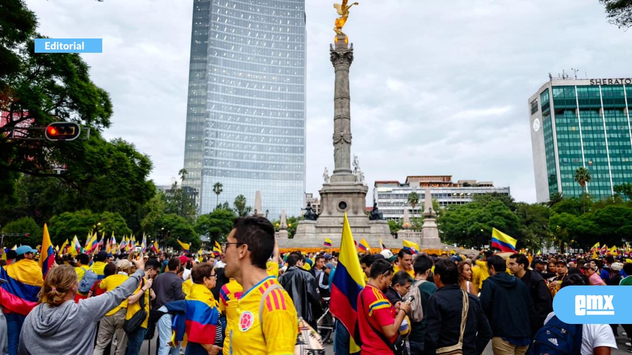 EMX-MURO-DEPORTIVO:-Colombianos-se-emocionan-y-sienten-a-México-como-su-casa