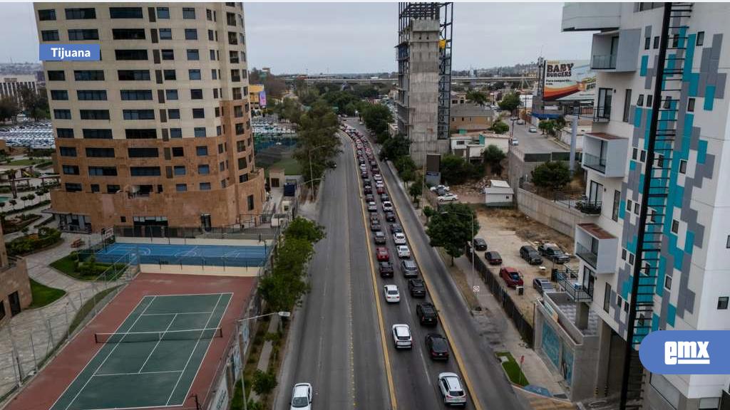 EMX-Cruce-por-la-garita-de-San-Ysidro