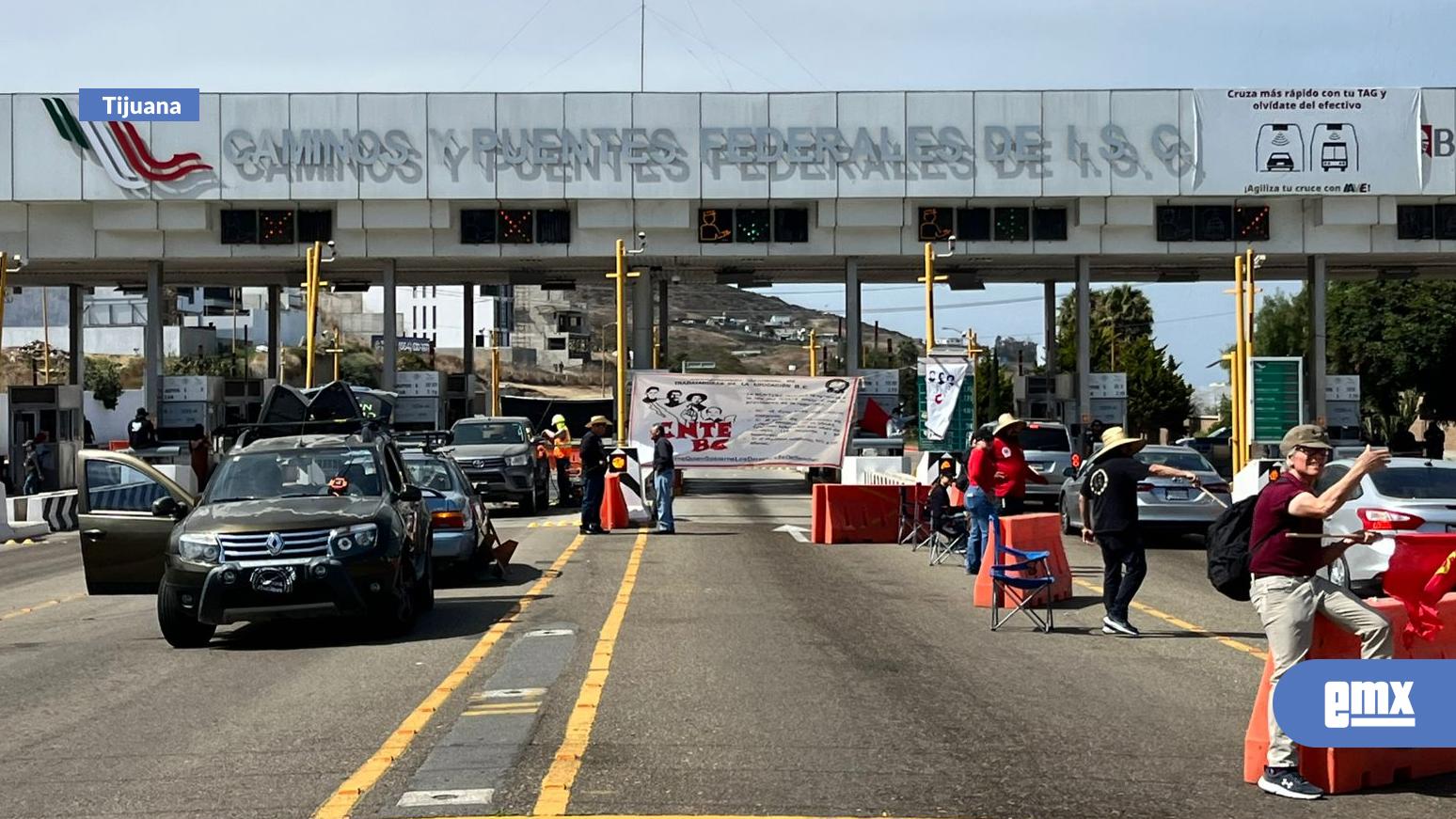 EMX-Liberan-maestros-de-la-CNTE-por-tercera-vez-en-semanas-la-Caseta-de-Playas