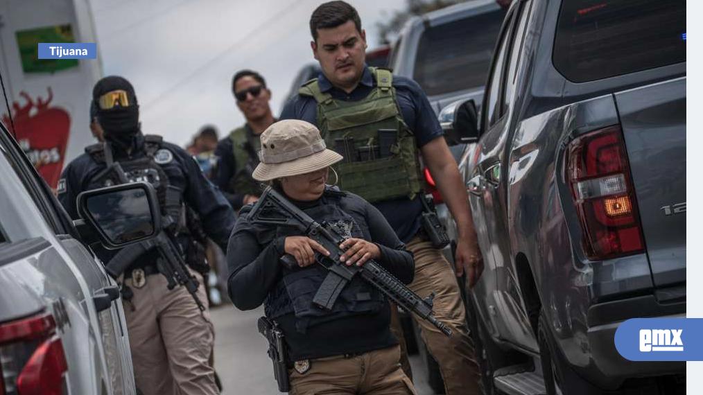 EMX-Fuerte-operativo-de-seguridad-de-diversas-corporaciones-en-la-colonia-Xicoténcatl