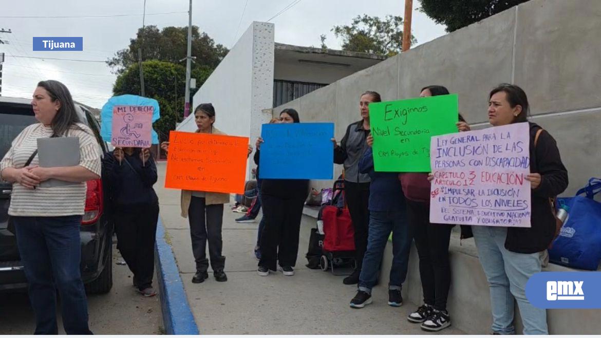 EMX-Denuncian-padres-egresos-anticipados-de-alumnos-con-autismo