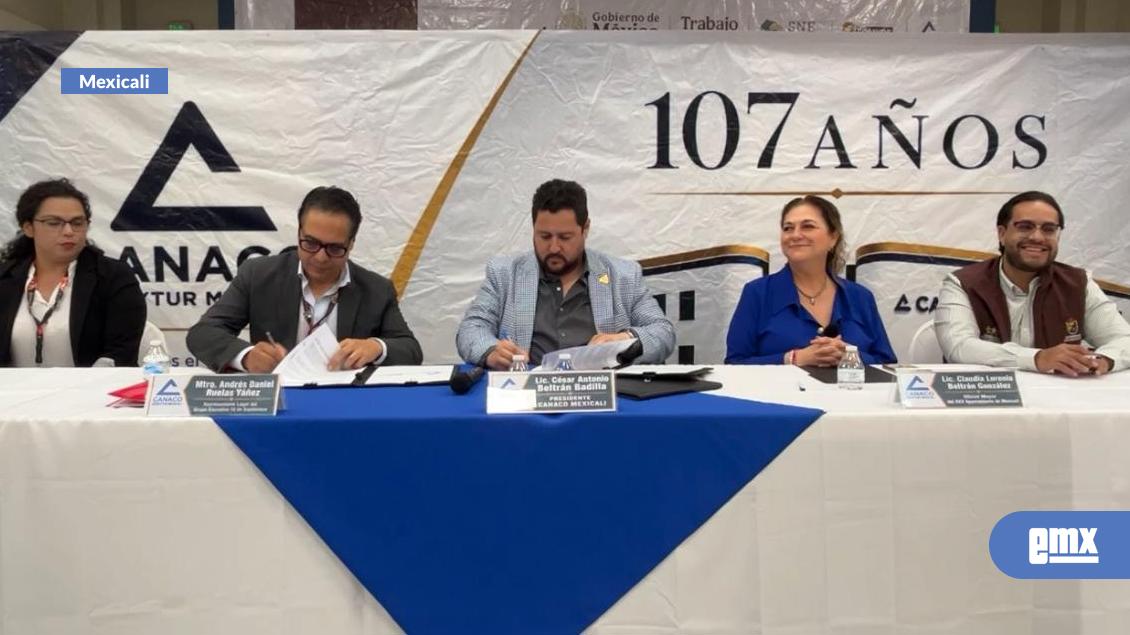 EMX-Firman-convenio-de-colaboración-Canaco-y-16-de-septiembre