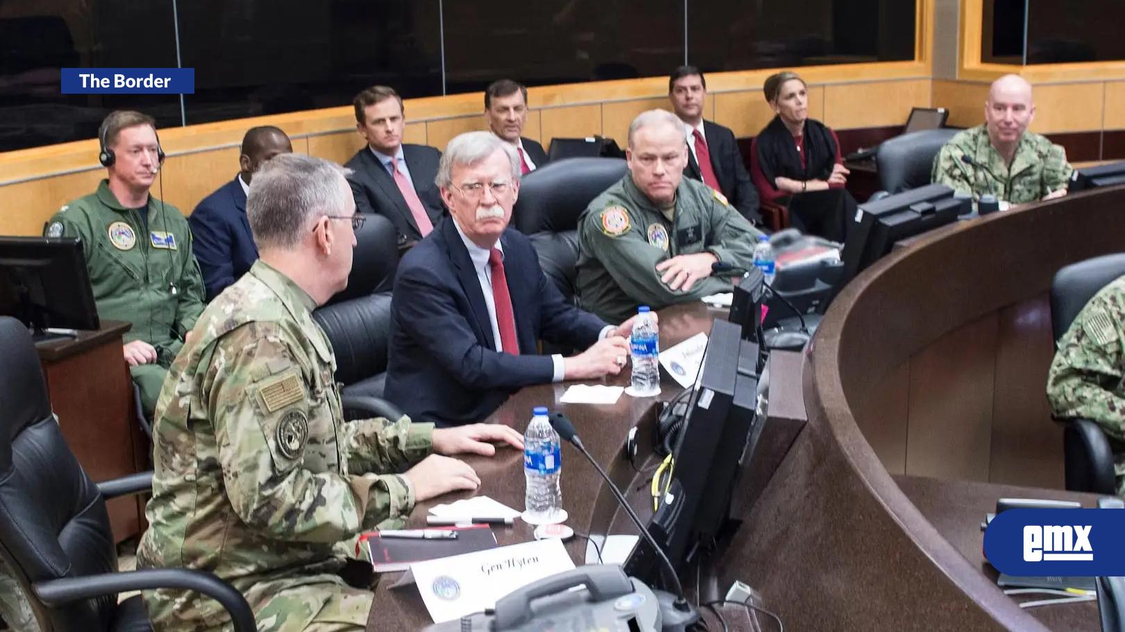 EMX-Exasesor de Trump se declara culpable del delito de mal manejo de información clasificada