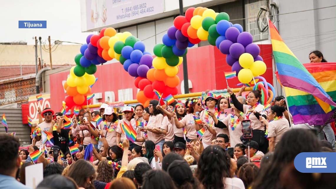 EMX-Tijuana-se-pinta-de-colores-con-la-31-edición-de-la-Marcha-del-Orgullo-Pride