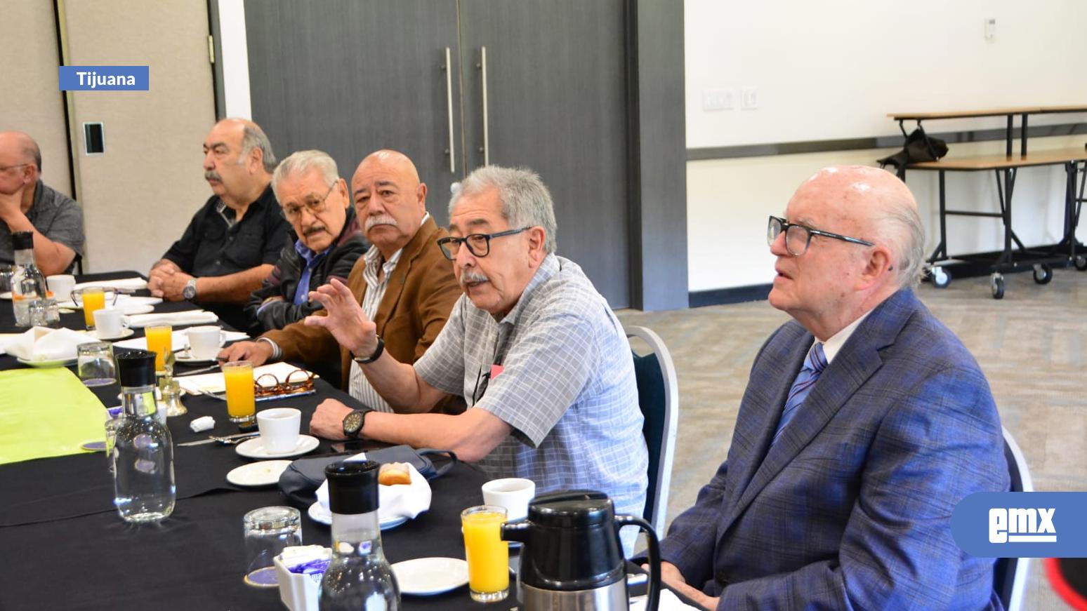 EMX-Hiperplasia-prostática-afecta-a-la-mitad-de-los-hombres-mayores-de-60-años