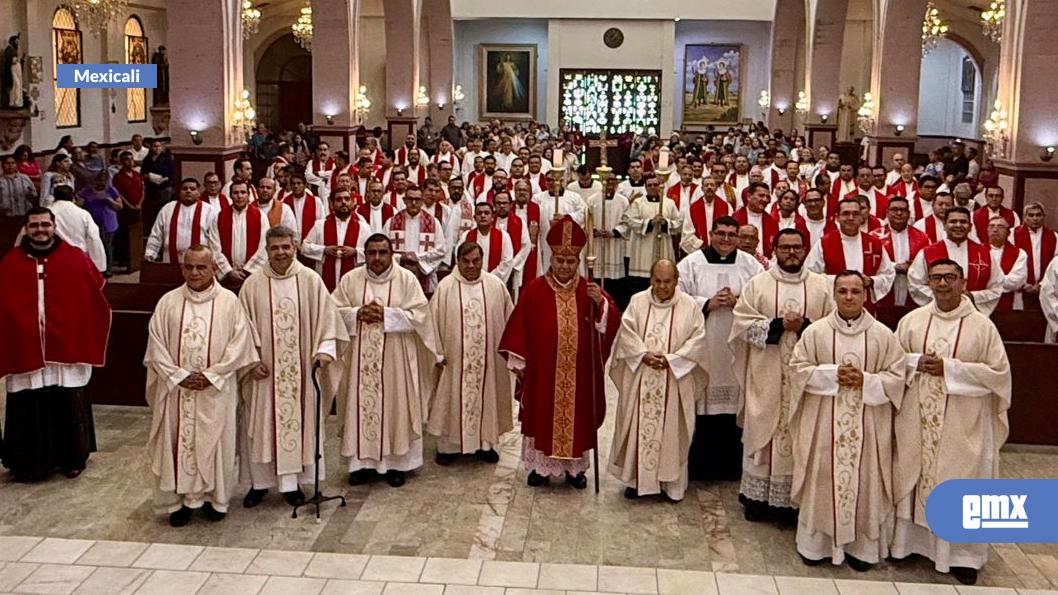 EMX-Celebran-40-años-de-ordenación-sacerdotal-de-obispo-de-Mexicali