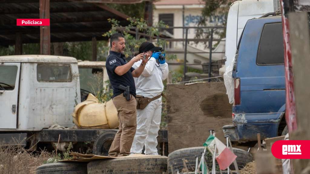 EMX-Hallan-a-hombre-sin-vida-con-impactos-de-bala-dentro-de-un-vehículo-en-la-Divina-Providencia