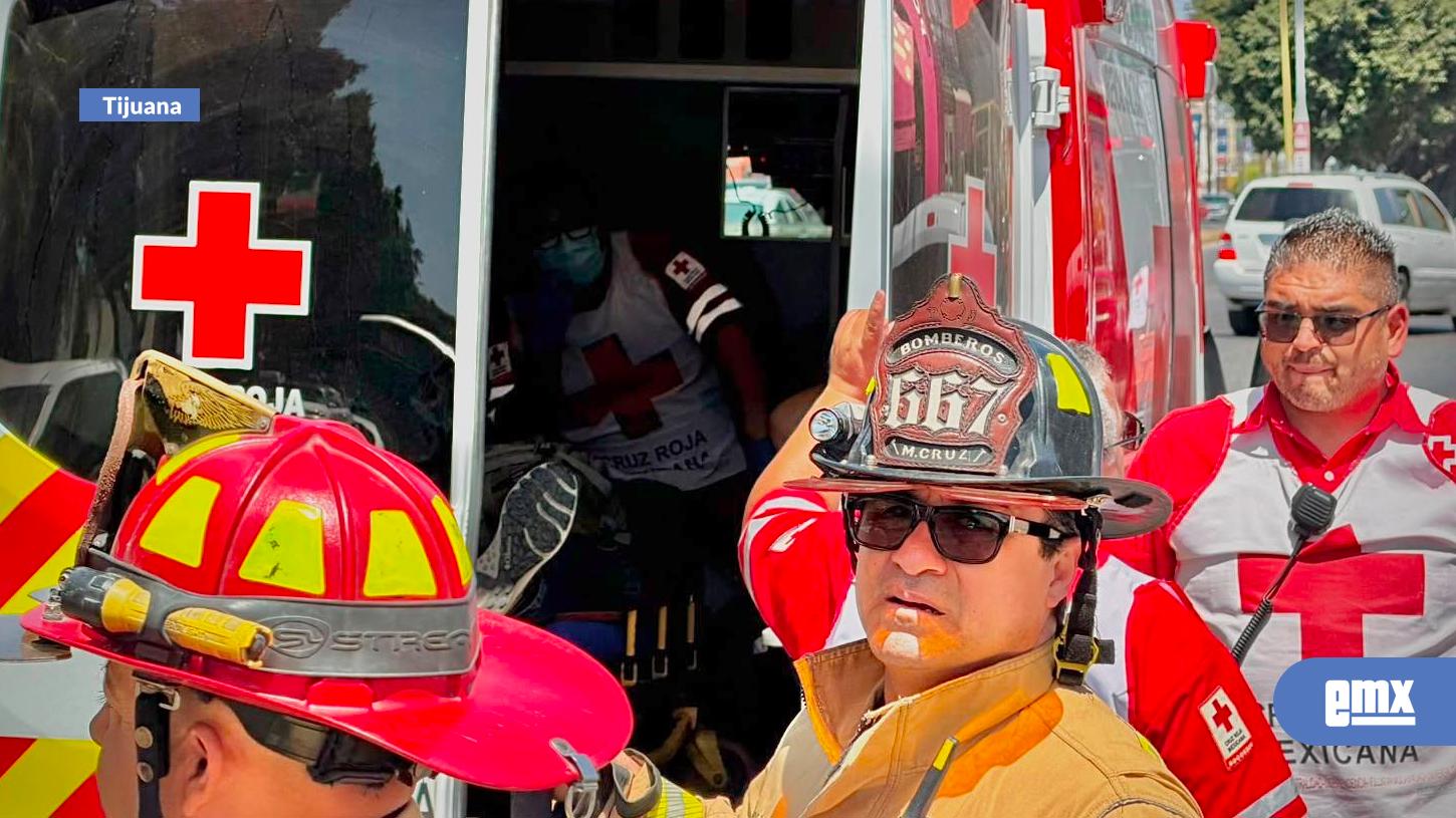 EMX-Accidente-vehicular-en-bulevar-Díaz-Ordaz-deja-varios-lesionados;-un-transporte-público-involucrado