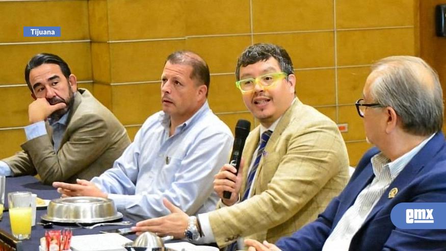 EMX-Construir-comunidad-comienza-desde-la-familia-y-las-pequeñas-acciones,-afirma-investigador