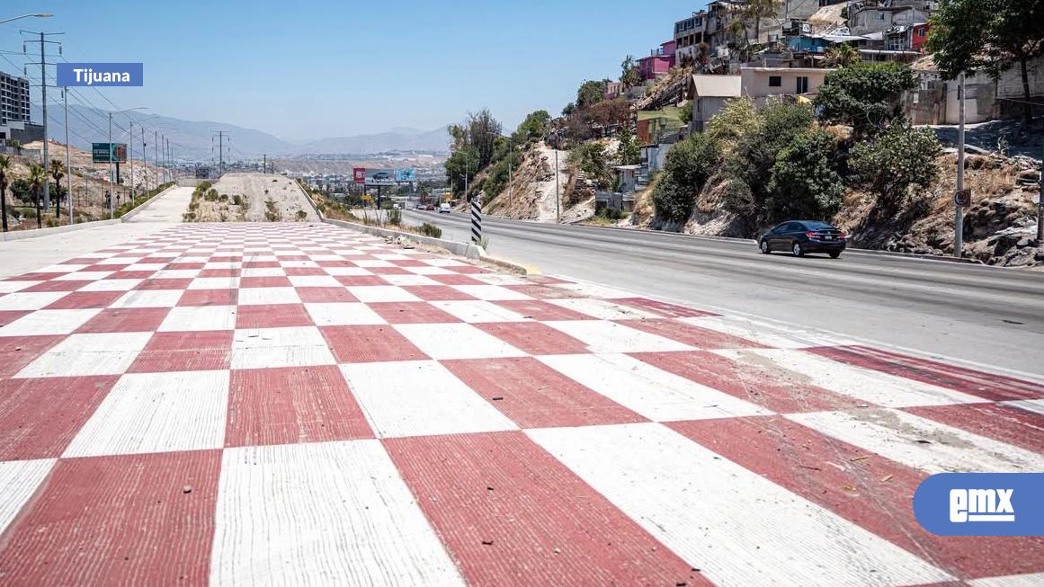 EMX-Niega Ayuntamiento de Tijuana cobro por uso de rampa de emergencia