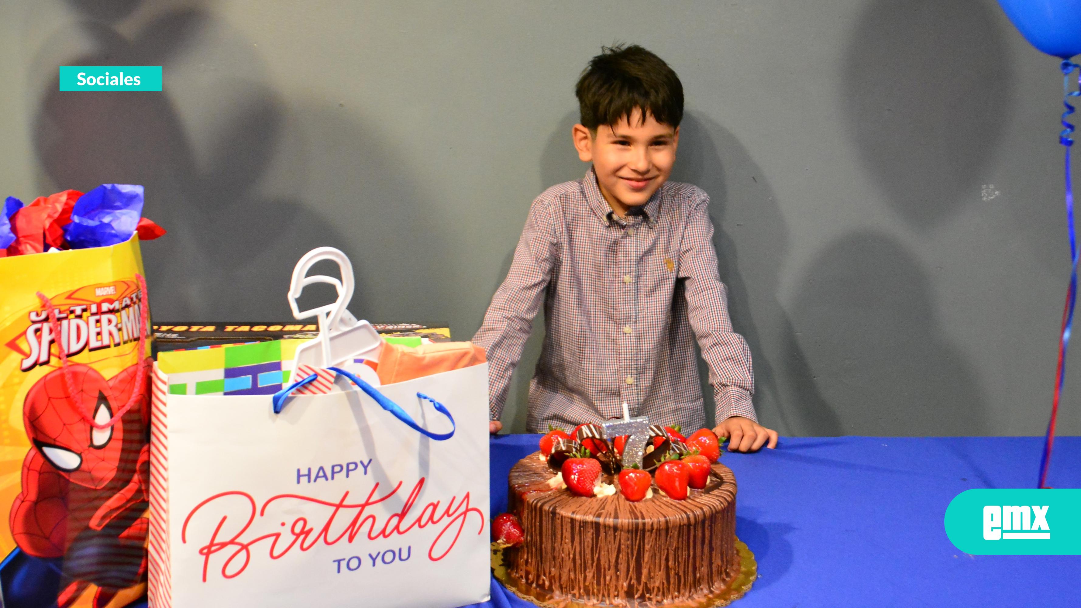 EMX-Festejó-su-cumpleaños-en-familia-Matheo-Arath-Becerra-Verdugo