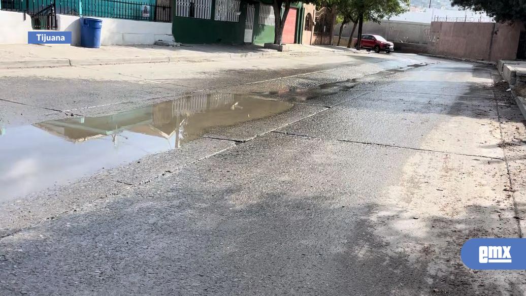 EMX-Señalan-vecinos-del-fracc.-García-riachuelo-de-aguas-negras