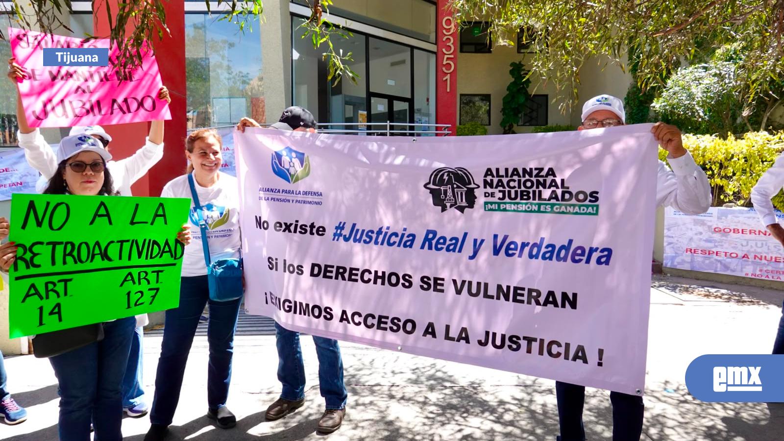 EMX-Pensionados-de-CFE-se-manifiestan-en-Tijuana-para-exigir-acceso-a-la-justicia