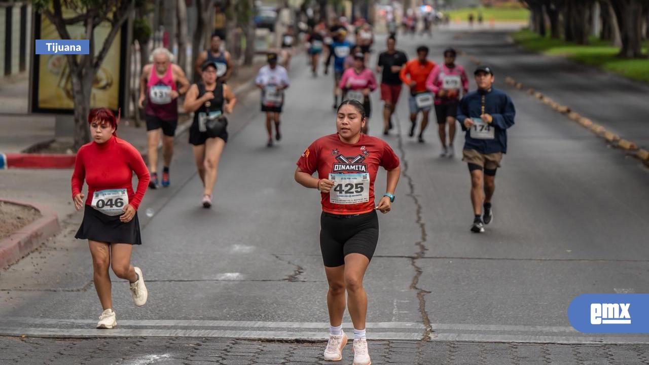 EMX-Cientos-de-corredores-participan-en-la-5K-“Tijuana-con-los-Refugiados”-en-apoyo-a-personas-migrantes