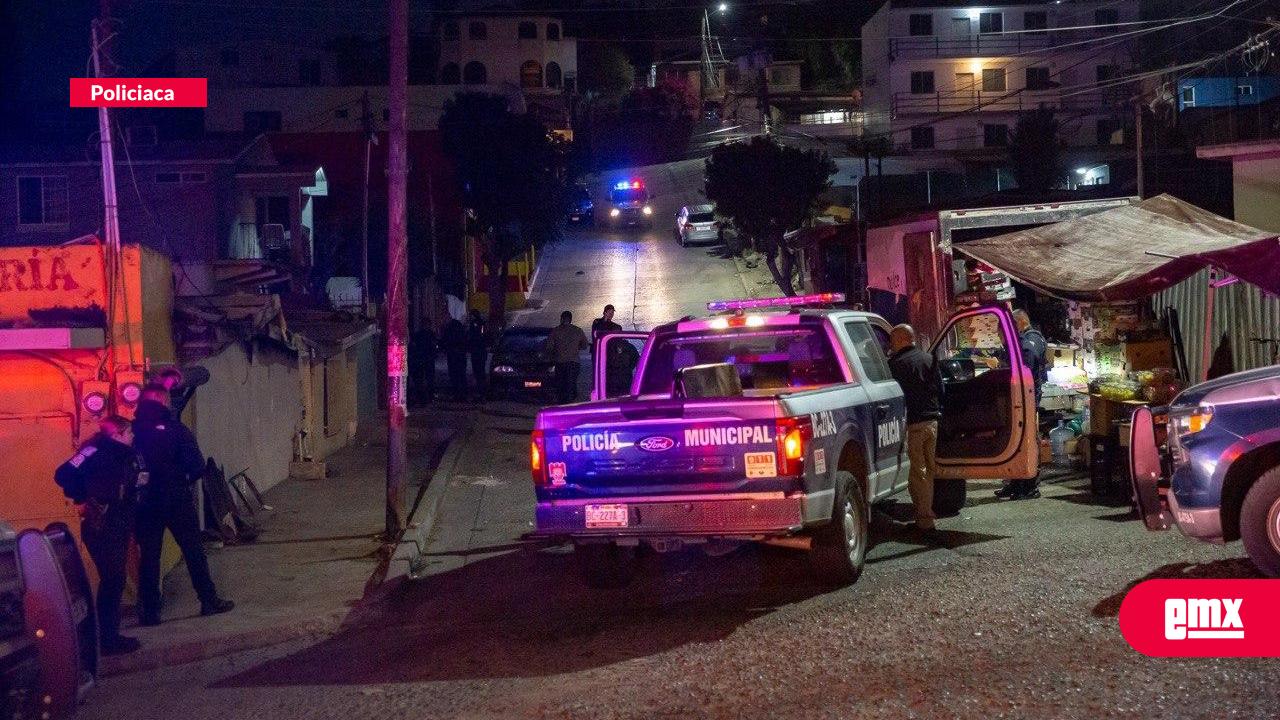 EMX-Ataque-armado-deja-una-mujer-sin-vida-dentro-de-un-departamento-en-la-colonia-Anexa-Herrera