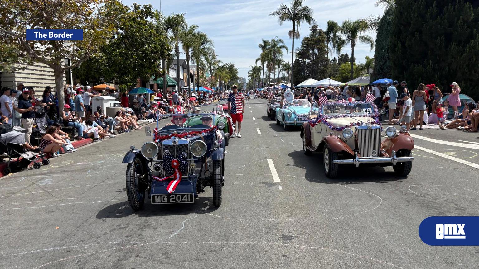 EMX-Desfilan-en-Coronado-por-día-de-la-independencia-de-Estados-Unidos