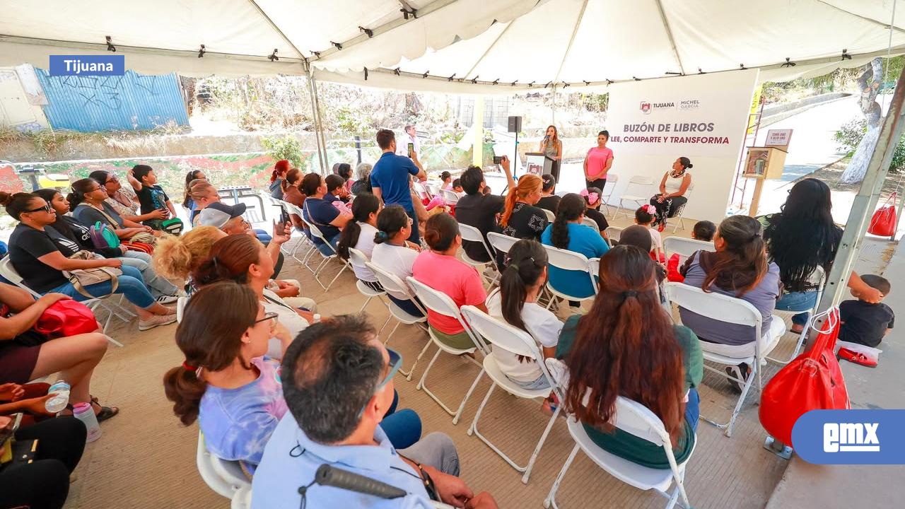 EMX-Inaugura-buzón-de-libros-en-Centro-Comunitario-Las-Cumbres