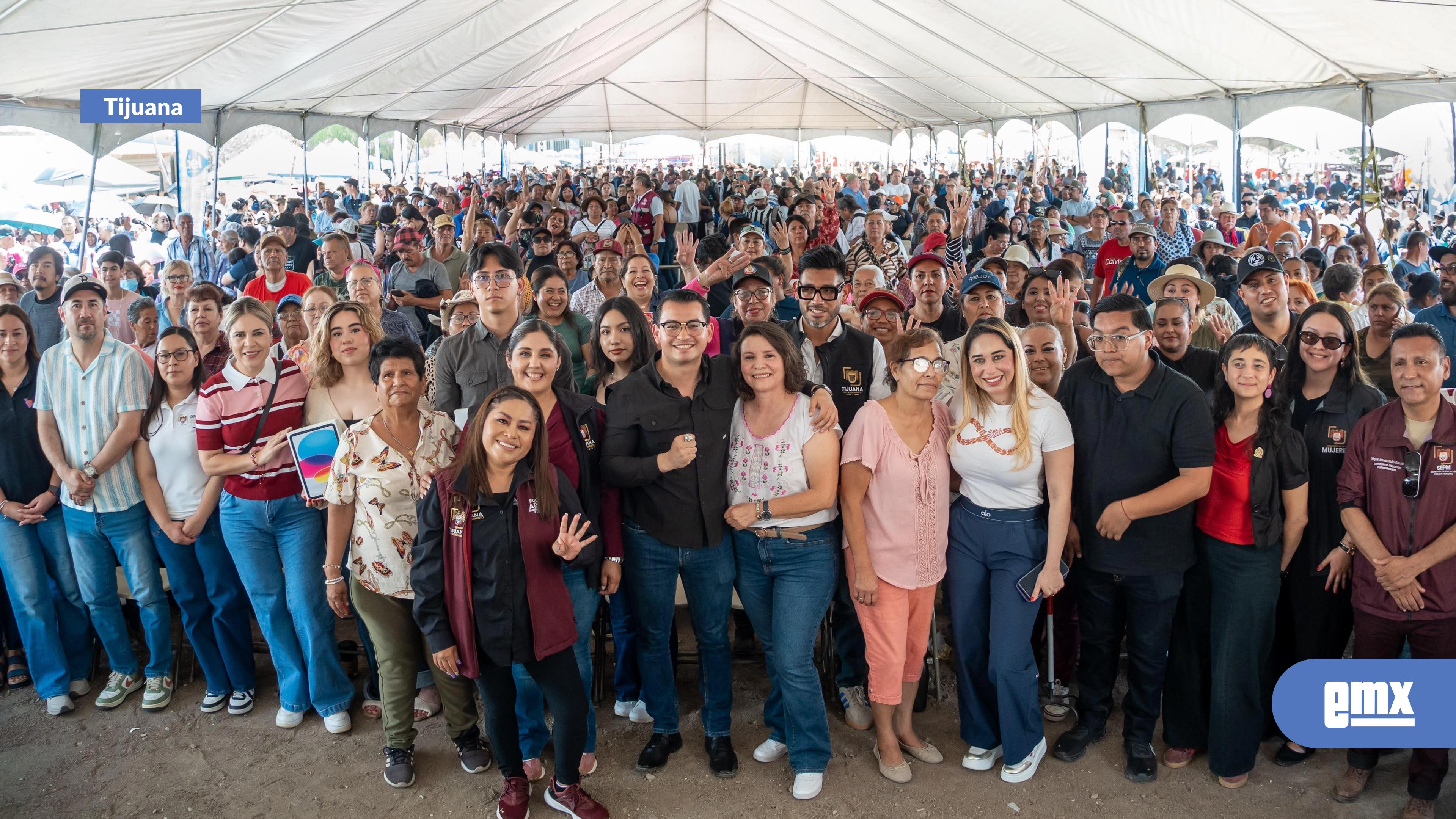 EMX-Encabeza-Abdiel-Gutiérrez-Coronado-la-Macro-Jornada-del-Pueblo-con-la-participación-de-más-de-3-mil-tijuanenses
