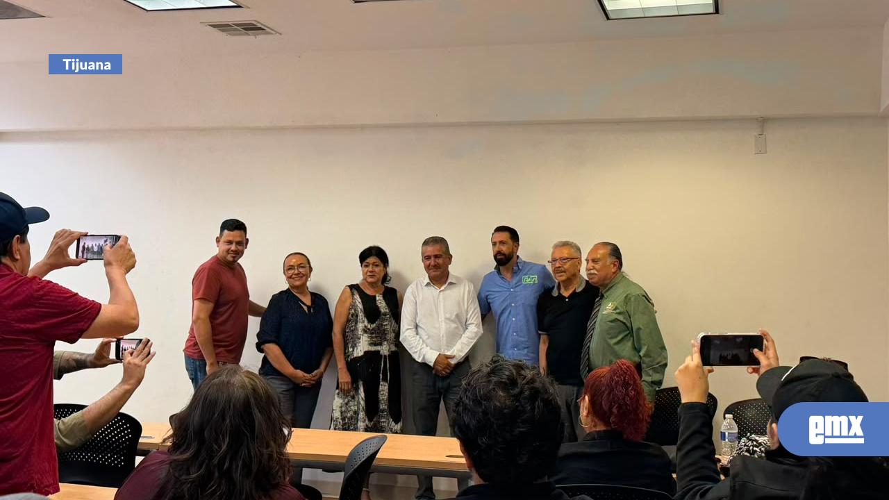 EMX-Reeligen-a-Juan-Antonio-Balderas-al-frente-de-la-Unión-de-Propietarios-de-Recubridoras-y-Expendios-de-Llantas-y-Similares-de-Tijuana