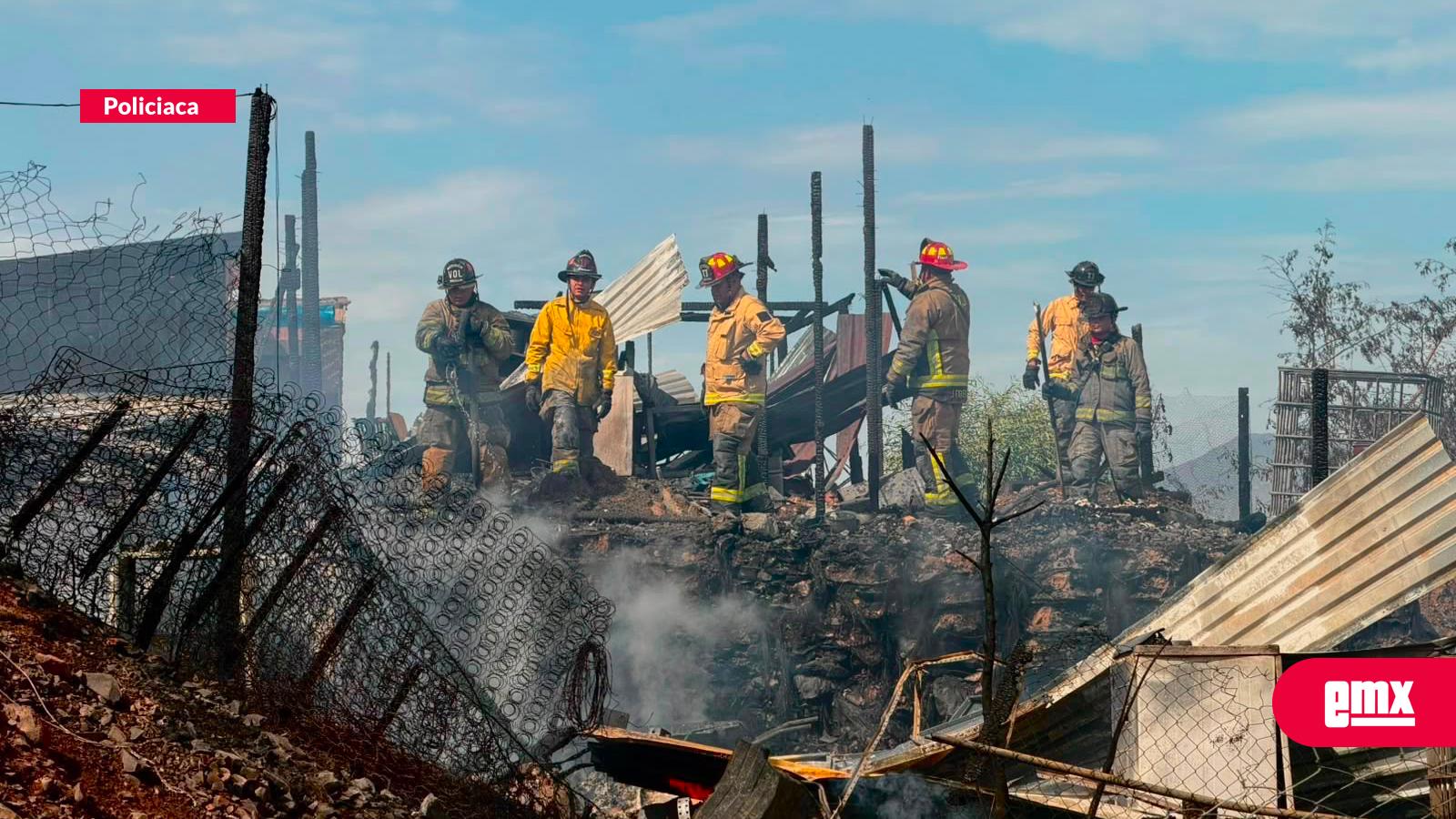EMX-Incendio-deja-tres-viviendas-con-pérdida-total-en-Cerro-Colorado