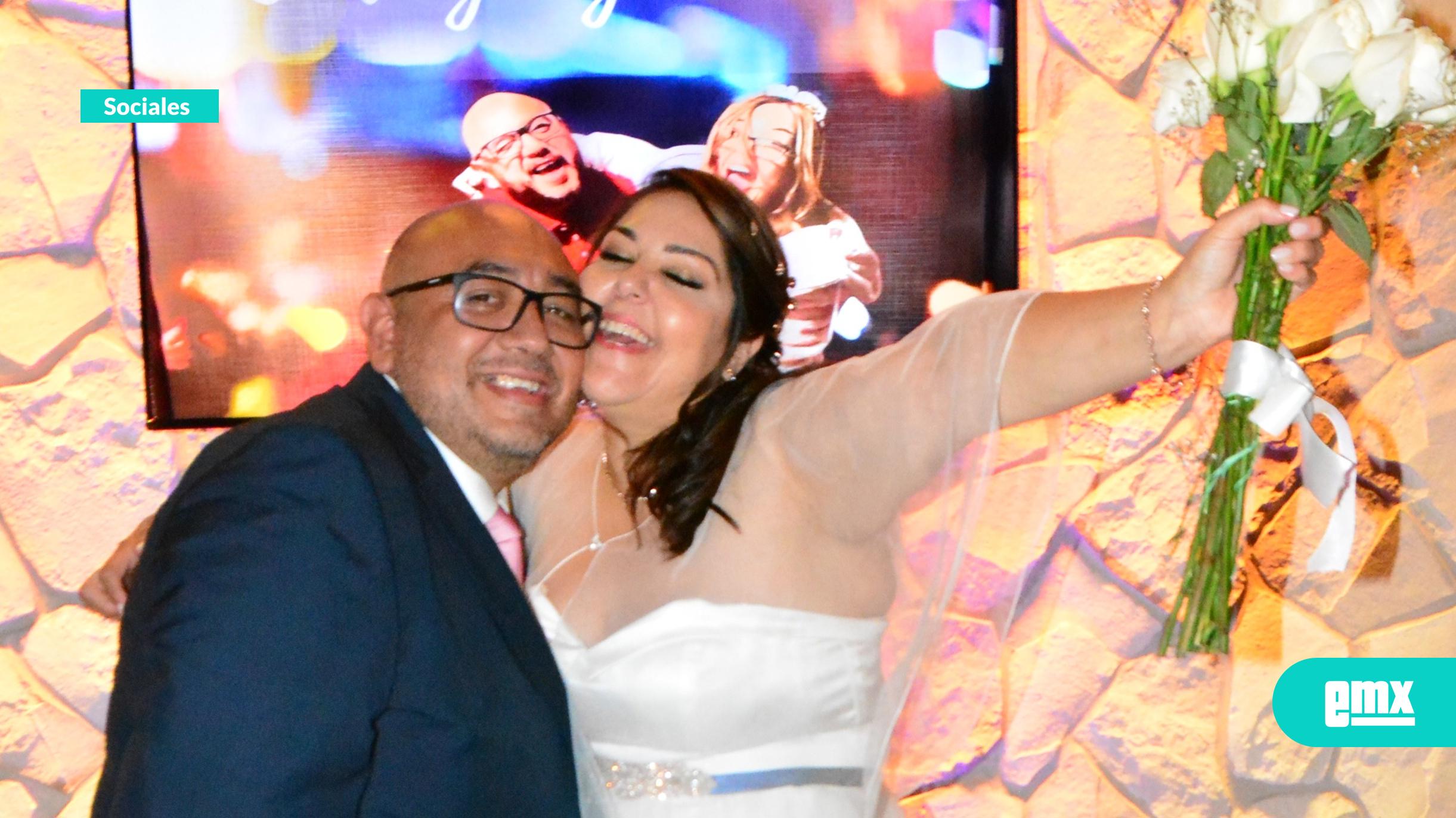 EMX-Veraniega-boda-civil-de-Cindy-Legarreta-y-Omar-Navarro