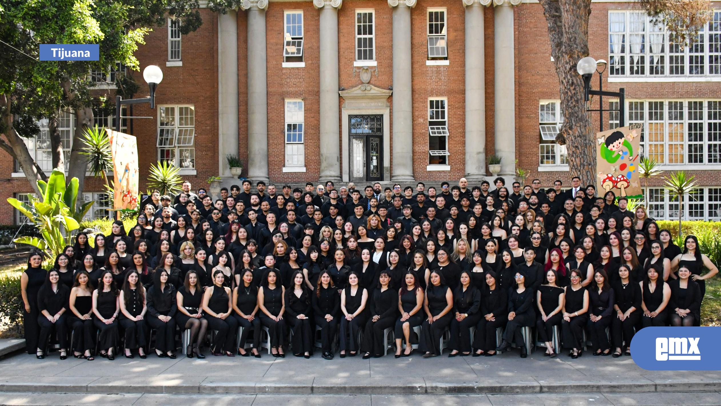 EMX-Egresan-estudiantes-de-Licenciatura-y-Posgrado-del-CUT