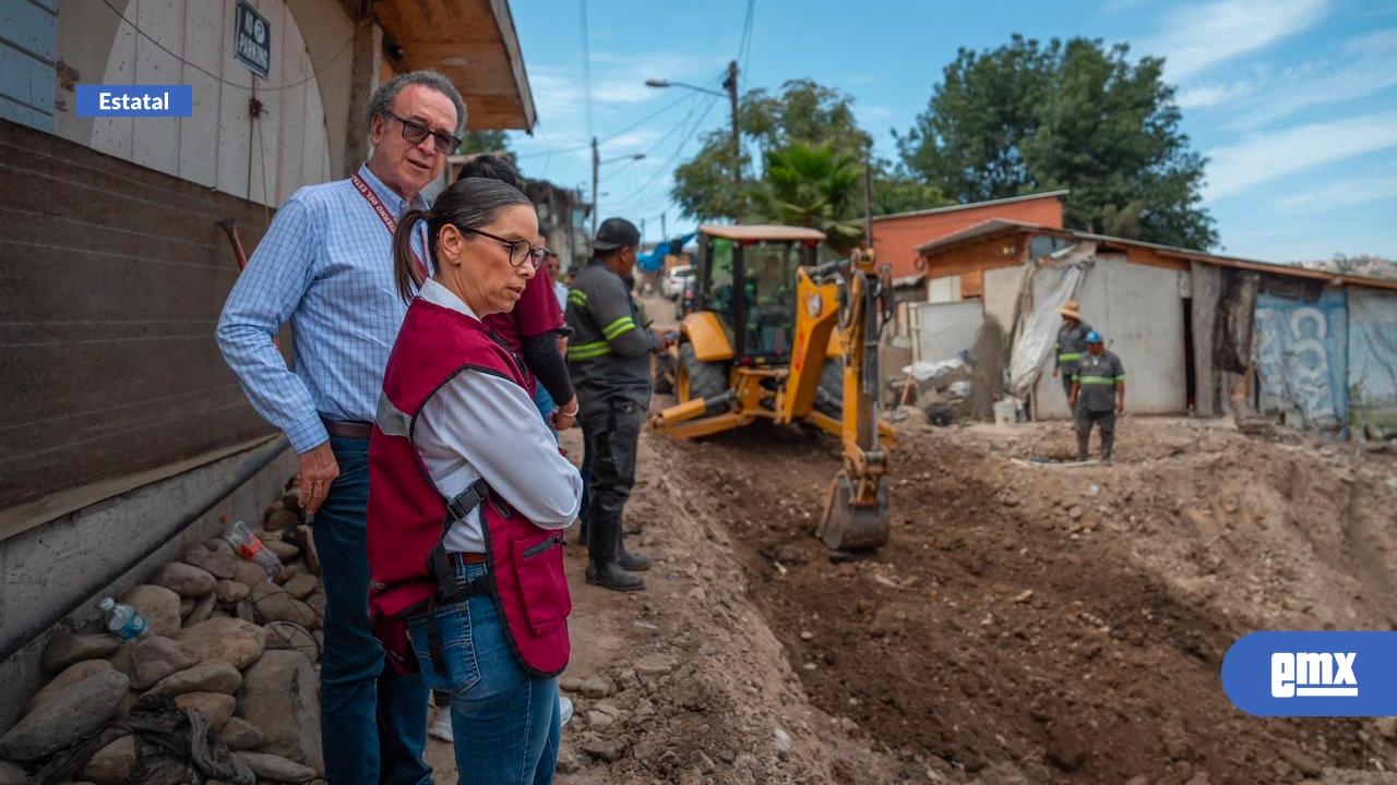 EMX-Realiza-maniobras-para-reparar-acueducto-dañado-por-deslizamiento-en-asentamiento-irregular