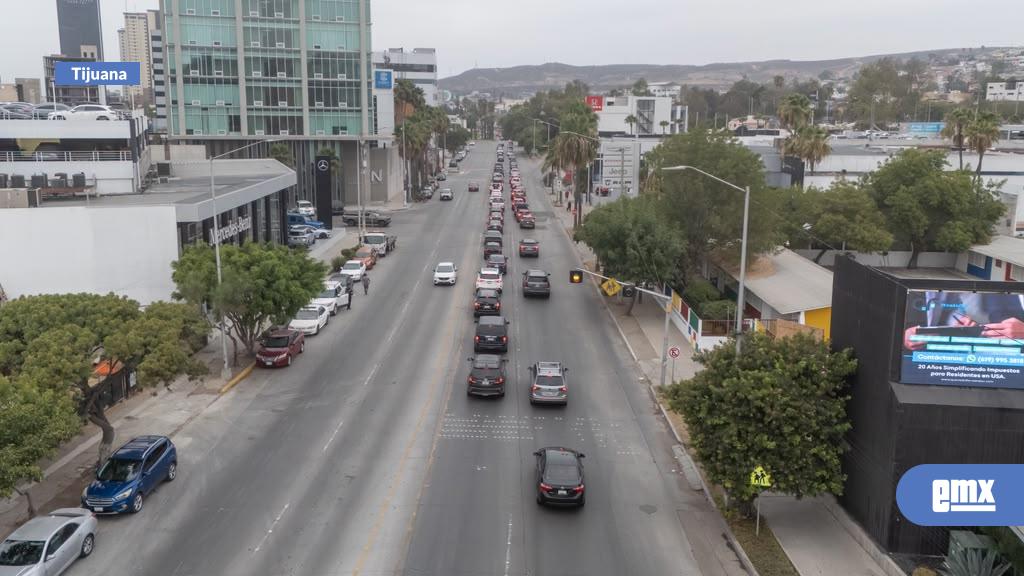 EMX-Cruce-vehicular-en-la-garita-de-San-Ysidro