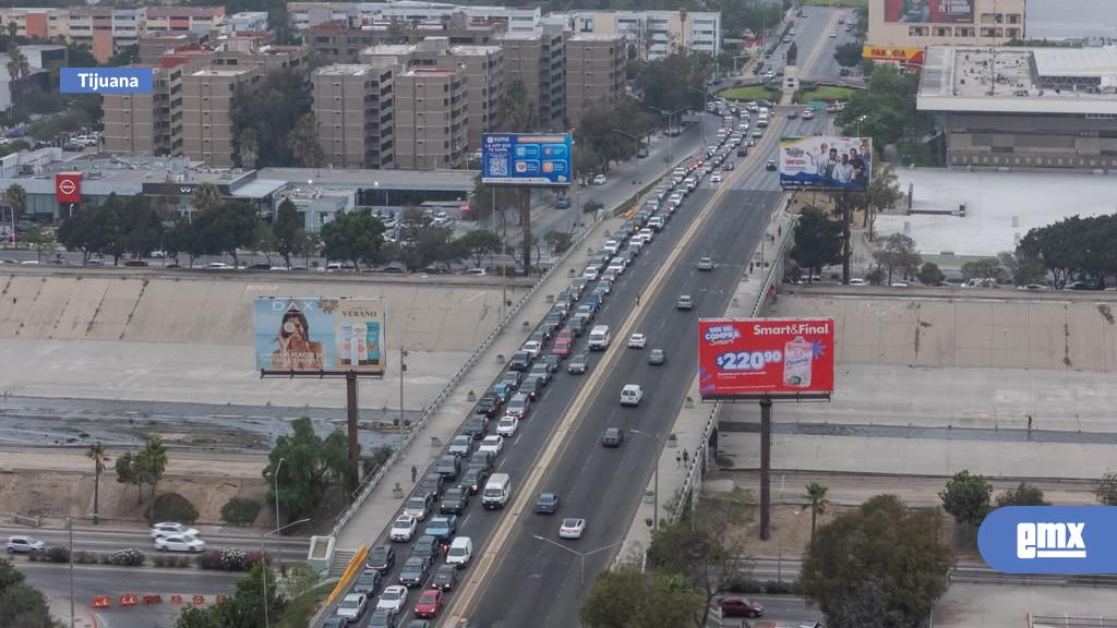 EMX-Cruce-vehicular-en-la-garita-de-San-Ysidro-este-martes-4-de-agosto