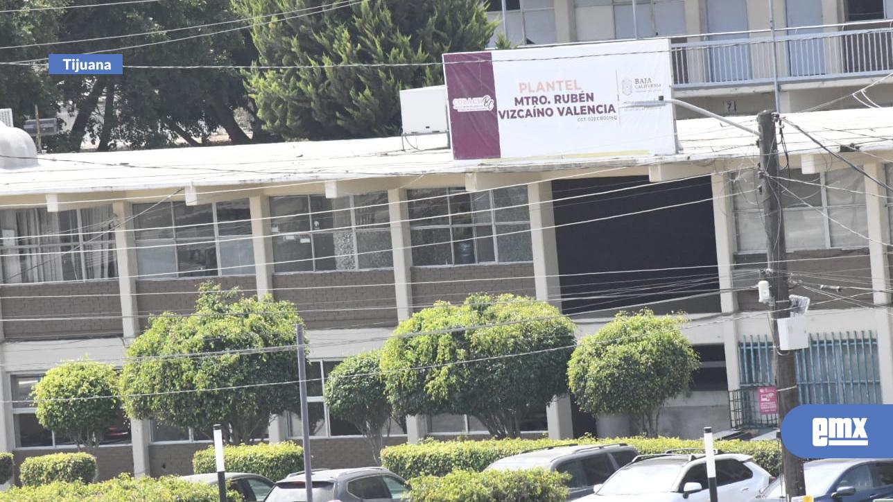 EMX-Más-de-3-mil-jóvenes-esperan-lugar-en-preparatoria,-SEP-pide-calma-y-asegura-que-todos-tendrán-espacio