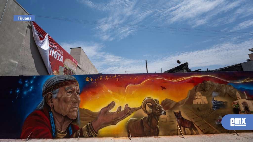EMX-Presentan-mural-“Tijuana:-Ayer,-Hoy-y-Siempre”-en-la-Avenida-Revolución