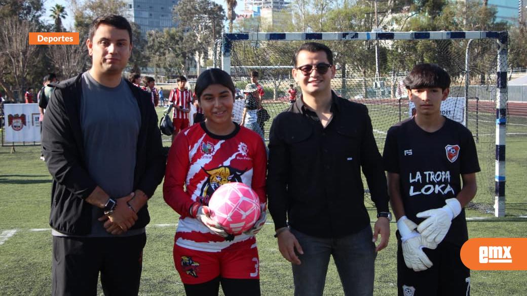 EMX-Definen-a-monarcas-del-futbol-municipal